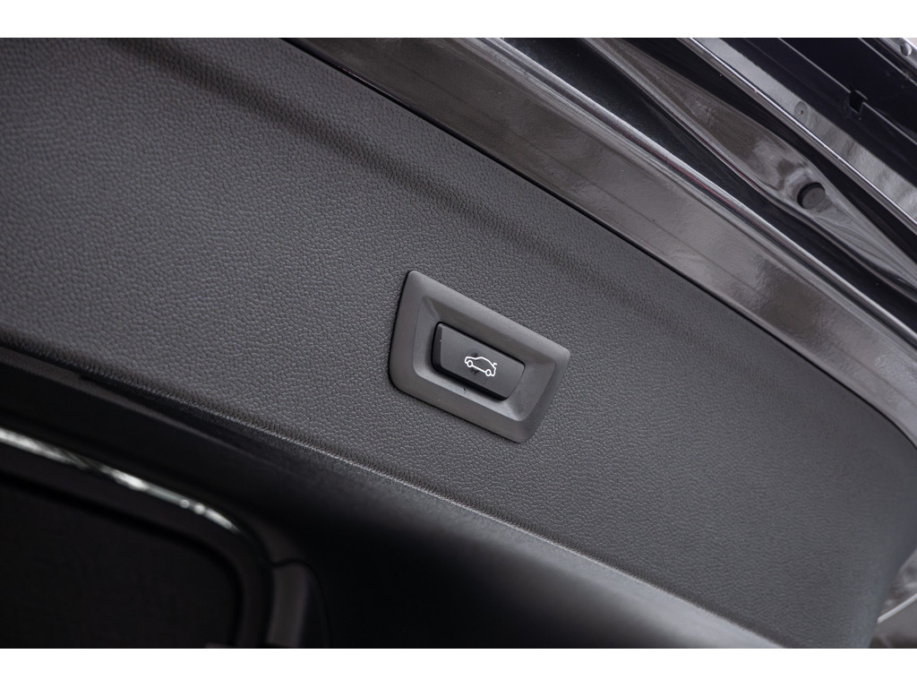 Fahrzeugansicht BMW iX xDrive40 SPORT ELEKTRO - Bild 10