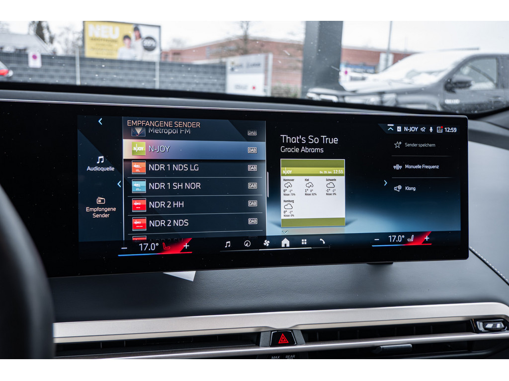 Fahrzeugansicht BMW iX xDrive40 SPORT ELEKTRO - Bild 15