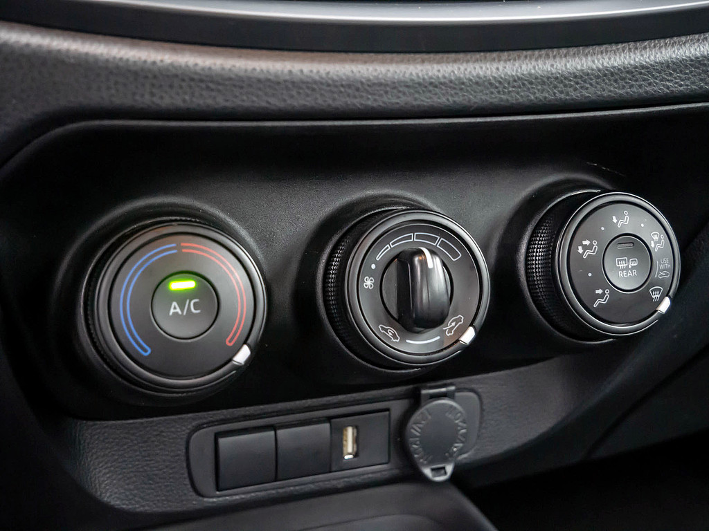 Fahrzeugansicht TOYOTA Aygo 1.0 - Bild 15