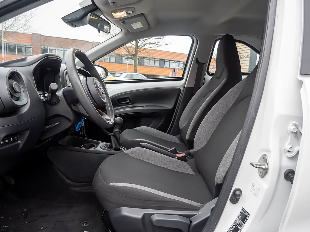 Fahrzeugansicht TOYOTA Aygo 1.0 - Bild 10