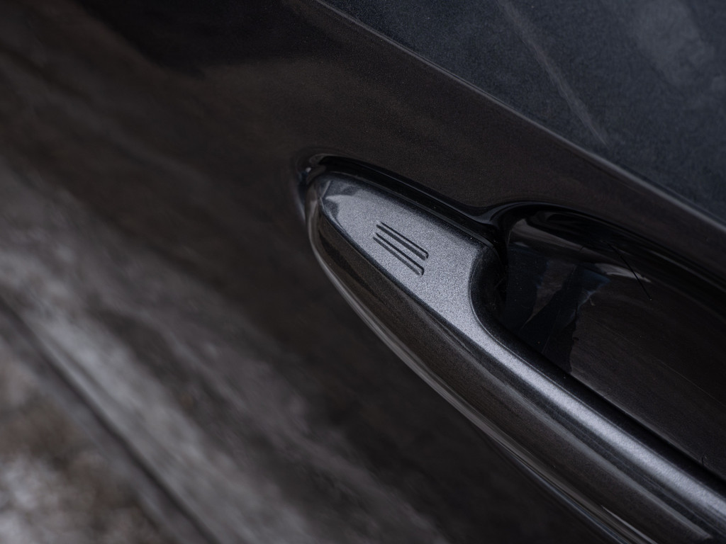 Fahrzeugansicht TOYOTA RAV 4 2.5 Plug-in Hybrid 4x4 Teamplayer - Bild 9