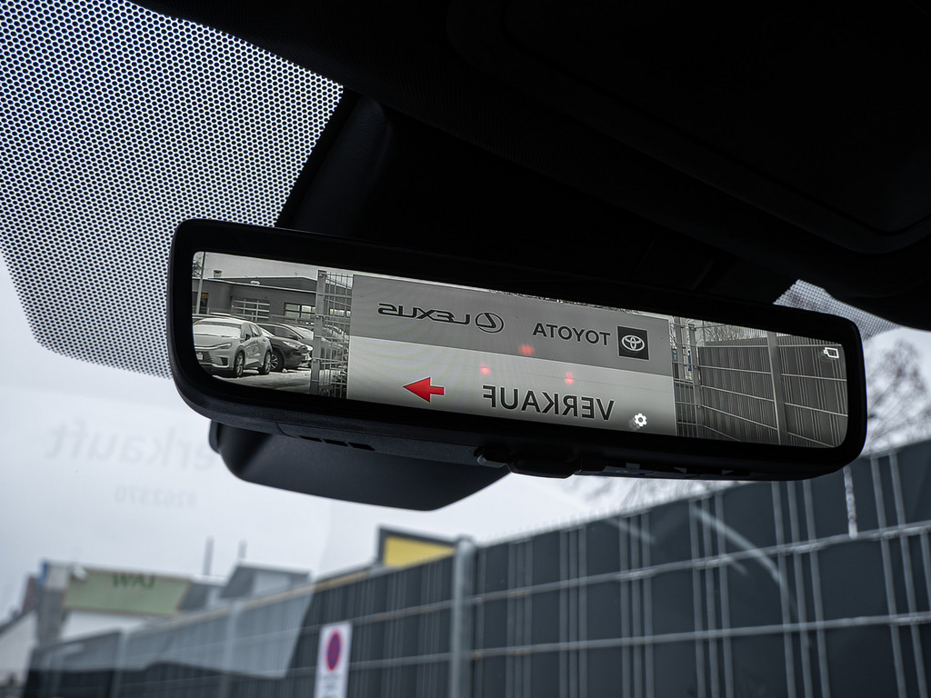 Fahrzeugansicht TOYOTA RAV 4 2.5 Plug-in Hybrid 4x4 Teamplayer - Bild 26