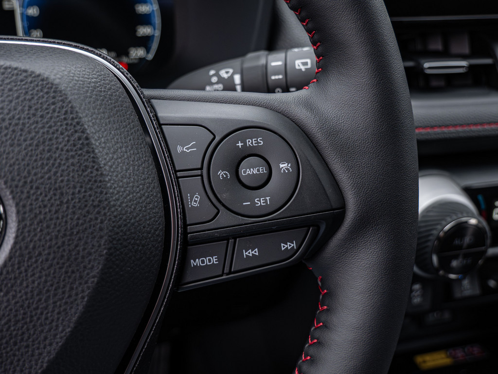 Fahrzeugansicht TOYOTA RAV 4 2.5 Plug-in Hybrid 4x4 Teamplayer - Bild 31