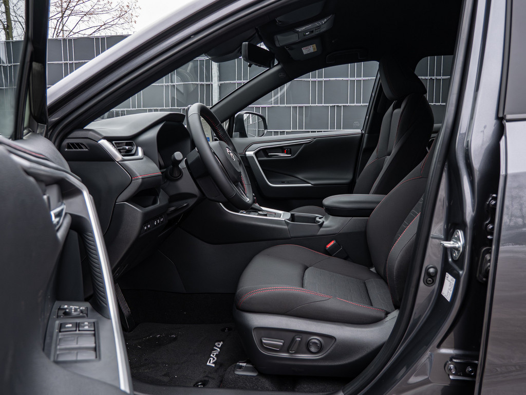 Fahrzeugansicht TOYOTA RAV 4 2.5 Plug-in Hybrid 4x4 Teamplayer - Bild 11