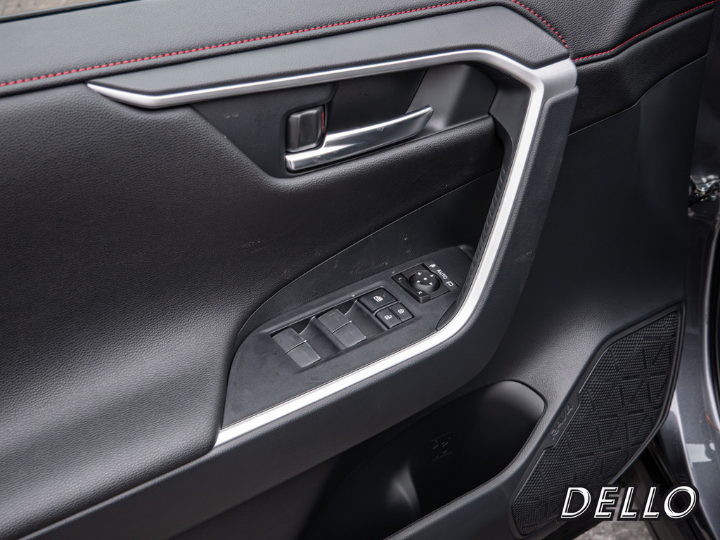 Fahrzeugansicht TOYOTA RAV 4 2.5 Plug-in Hybrid 4x4 Teamplayer - Bild 39