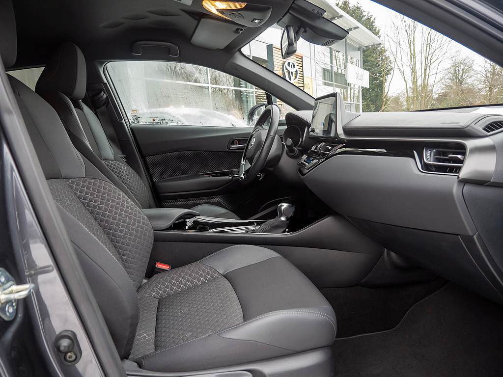 Fahrzeugansicht TOYOTA C-HR 1.8 Hybrid Team D - Bild 3