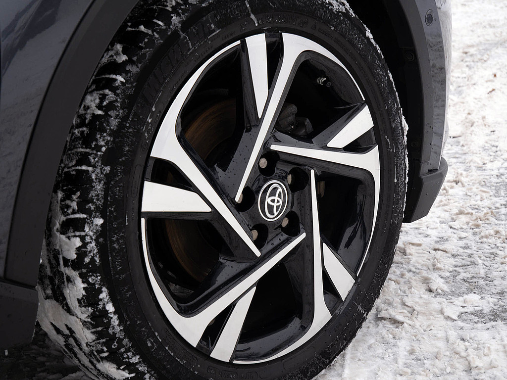 Fahrzeugansicht TOYOTA C-HR 1.8 Hybrid Team D - Bild 9