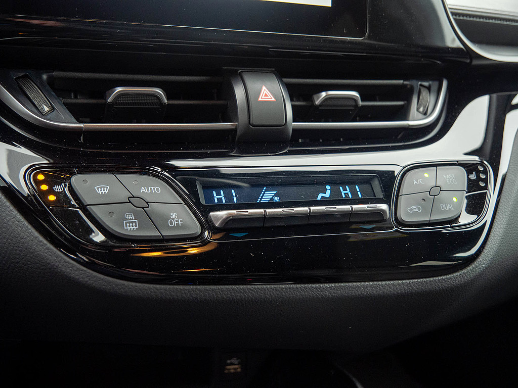 Fahrzeugansicht TOYOTA C-HR 1.8 Hybrid Team D - Bild 21