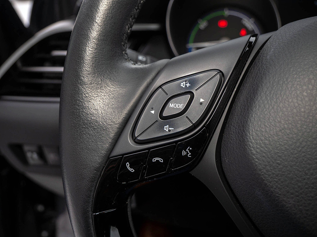 Fahrzeugansicht TOYOTA C-HR 1.8 Hybrid Team D - Bild 25