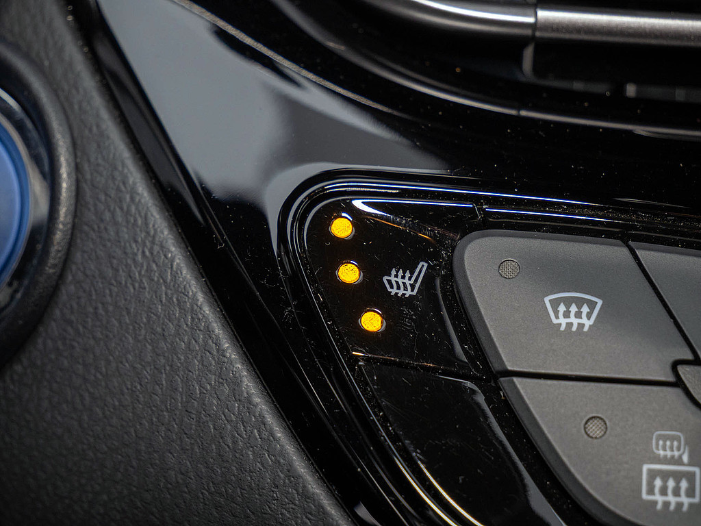 Fahrzeugansicht TOYOTA C-HR 1.8 Hybrid Team D - Bild 30