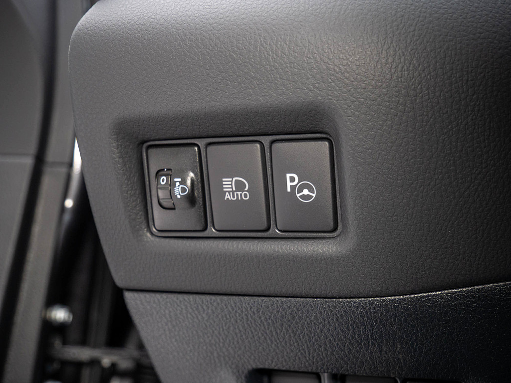 Fahrzeugansicht TOYOTA C-HR 1.8 Hybrid Team D - Bild 35