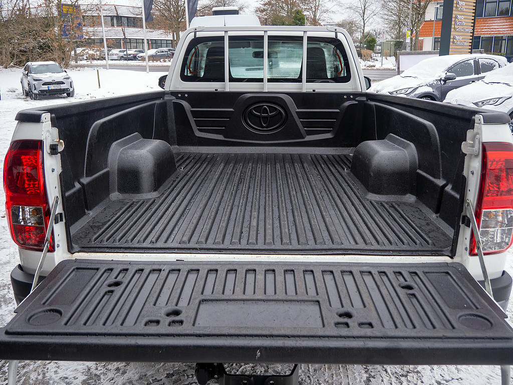Fahrzeugansicht TOYOTA Hilux 2.4 D-4D Duty - Bild 6