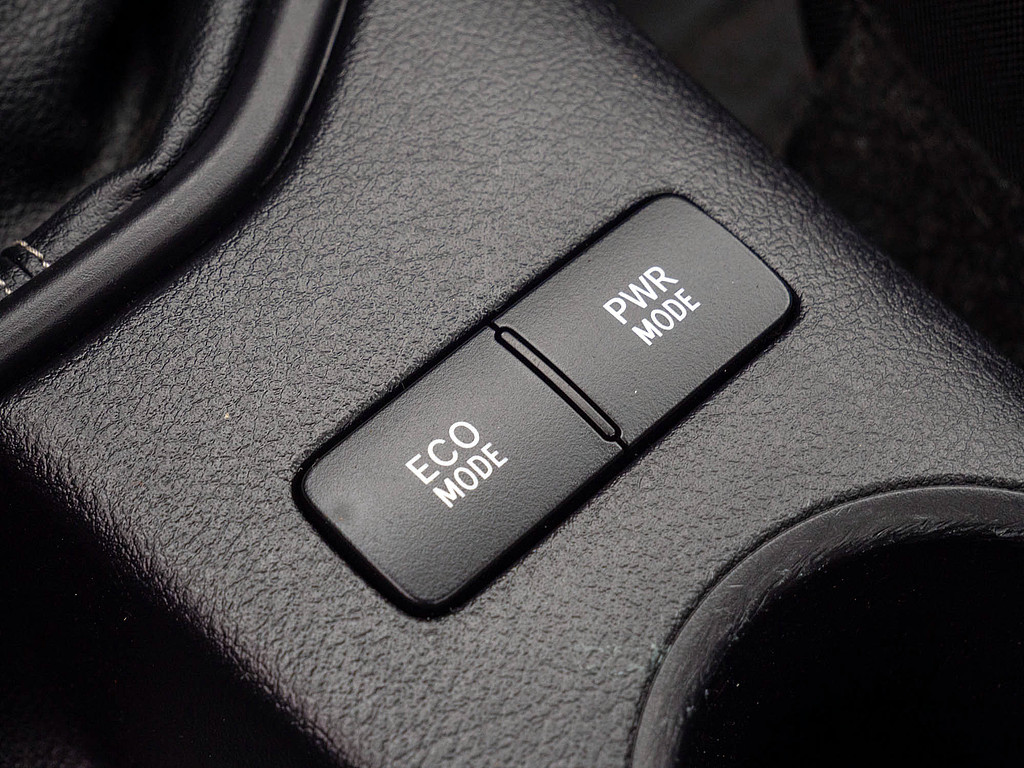 Fahrzeugansicht TOYOTA Hilux 2.4 D-4D Duty - Bild 17