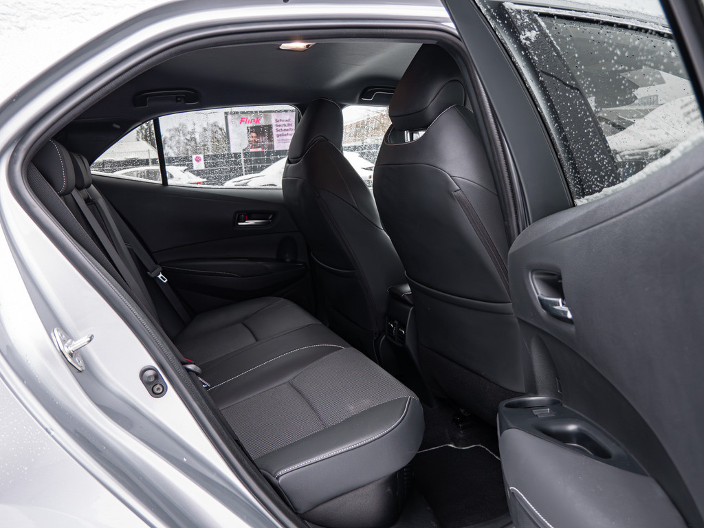 Fahrzeugansicht TOYOTA Corolla 2.0 Hybrid Lounge - Bild 7