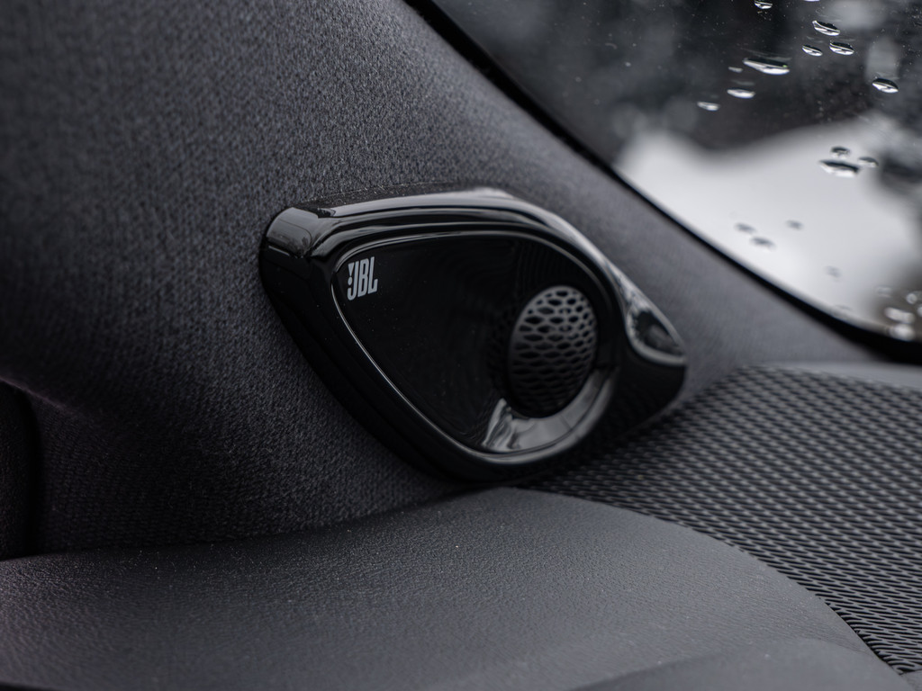 Fahrzeugansicht TOYOTA Corolla 2.0 Hybrid Lounge - Bild 30