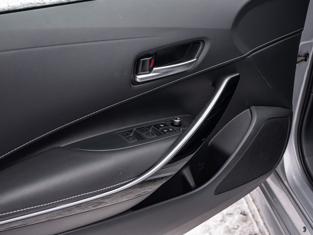 Fahrzeugansicht TOYOTA Corolla 2.0 Hybrid Lounge - Bild 36