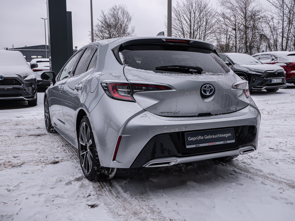 Fahrzeugansicht TOYOTA Corolla 2.0 Hybrid Lounge - Bild 42