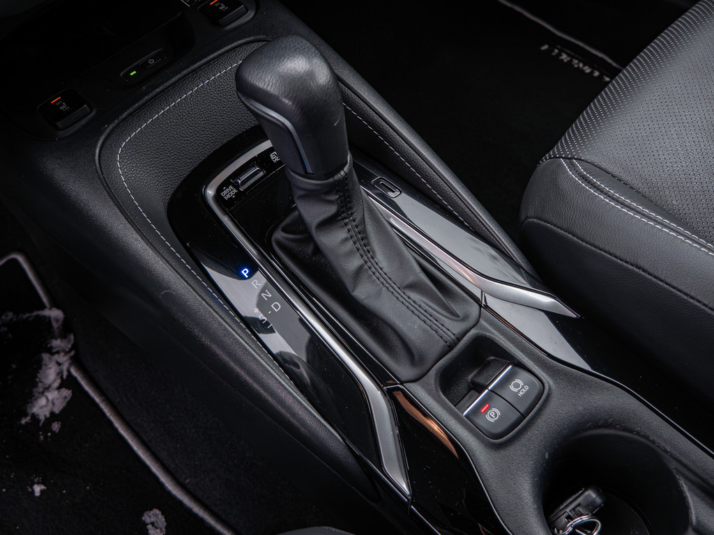 Fahrzeugansicht TOYOTA Corolla 2.0 Hybrid Lounge - Bild 21