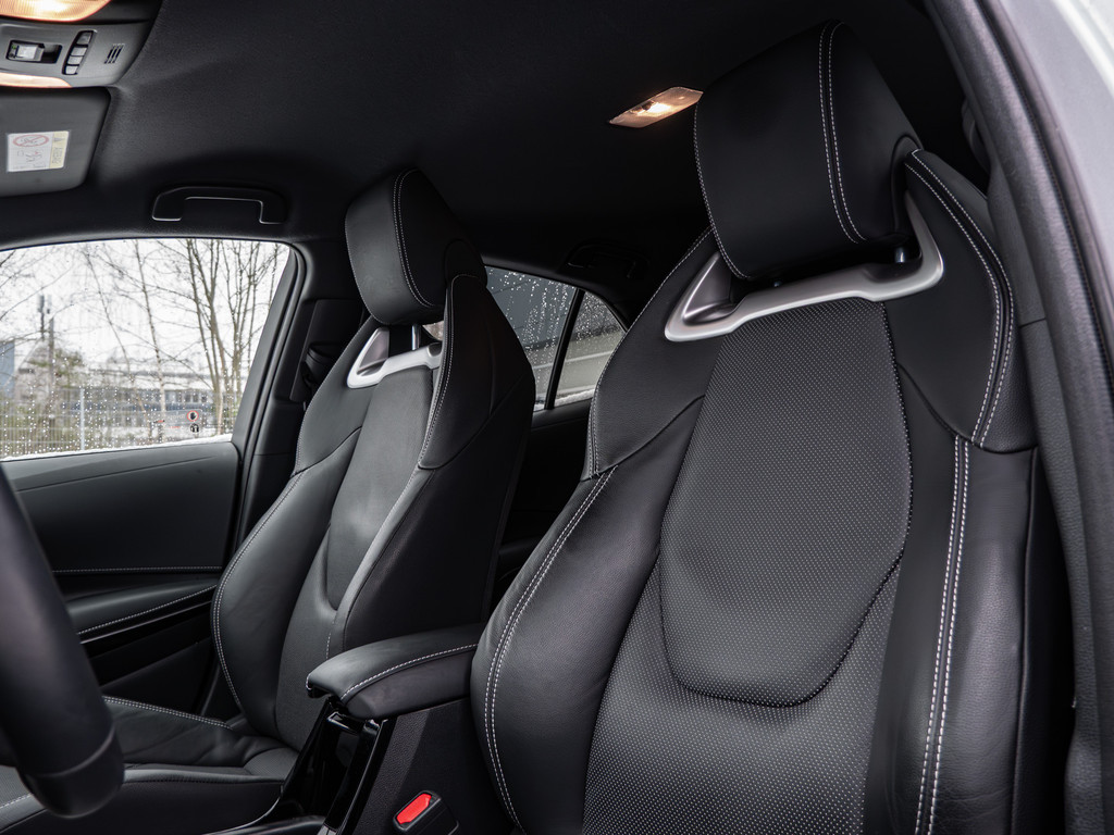 Fahrzeugansicht TOYOTA Corolla 2.0 Hybrid Lounge - Bild 35