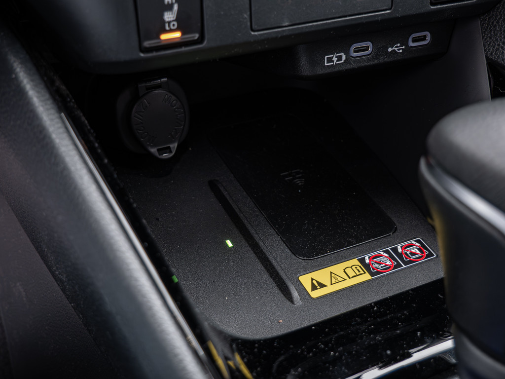 Fahrzeugansicht TOYOTA Yaris 1.5 Hybrid Teamplayer - Bild 14