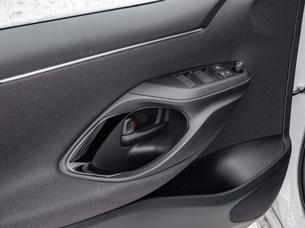 Fahrzeugansicht TOYOTA Yaris 1.5 Hybrid Teamplayer - Bild 28