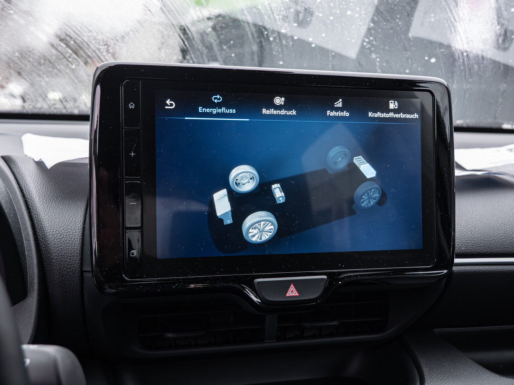 Fahrzeugansicht TOYOTA Yaris 1.5 Hybrid Teamplayer - Bild 8