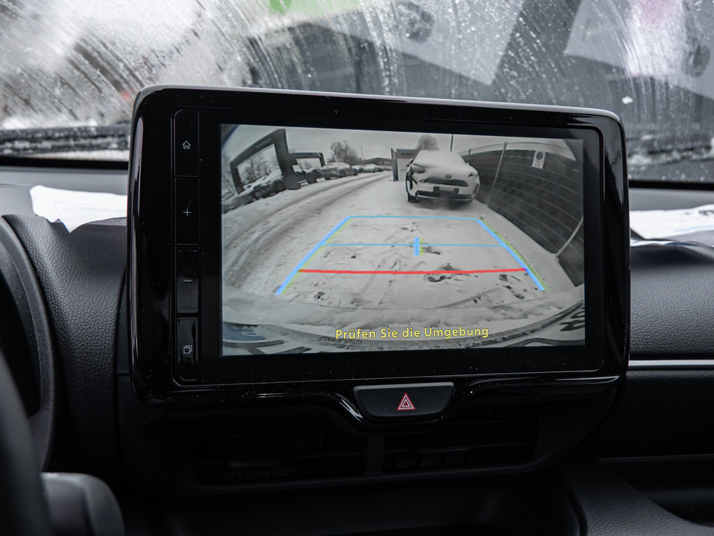Fahrzeugansicht TOYOTA Yaris 1.5 Hybrid Teamplayer - Bild 9