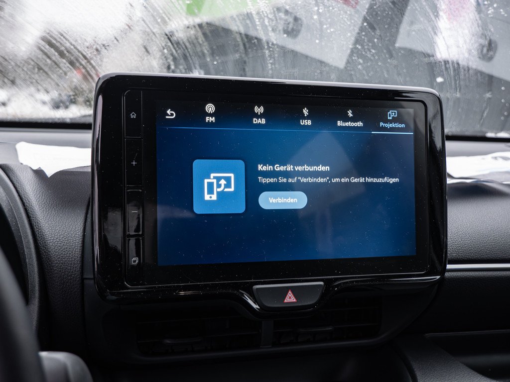 Fahrzeugansicht TOYOTA Yaris 1.5 Hybrid Teamplayer - Bild 10