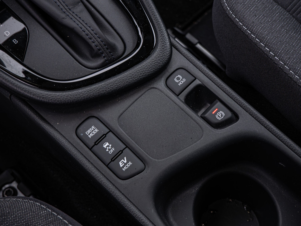 Fahrzeugansicht TOYOTA Yaris 1.5 Hybrid Teamplayer - Bild 16