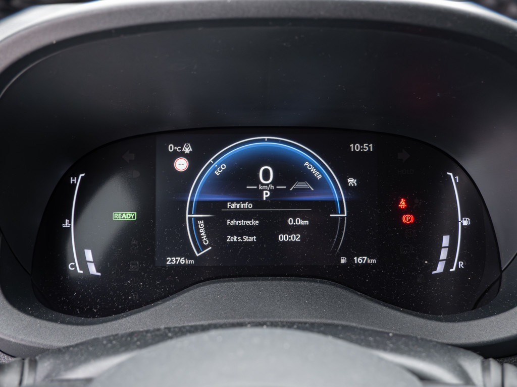 Fahrzeugansicht TOYOTA Yaris 1.5 Hybrid Teamplayer - Bild 19