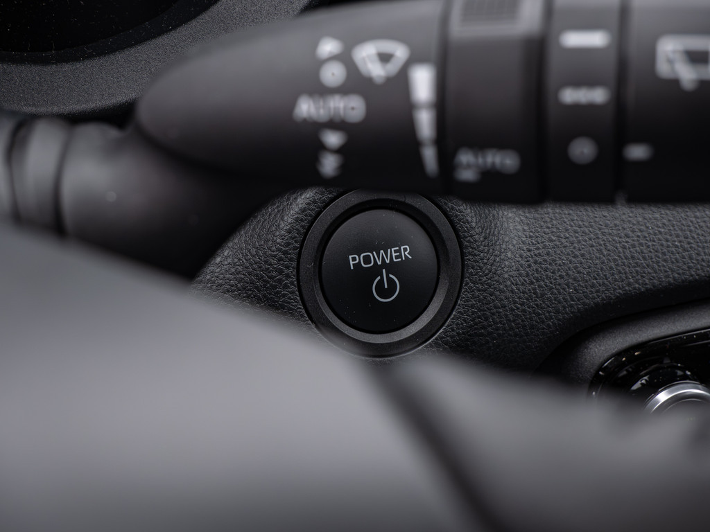 Fahrzeugansicht TOYOTA Yaris 1.5 Hybrid Teamplayer - Bild 21