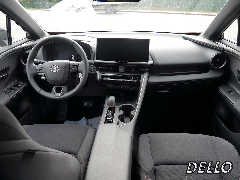 Fahrzeugansicht TOYOTA C-HR 2.0 Plug-In Hybrid FWD Team D - Bild 37