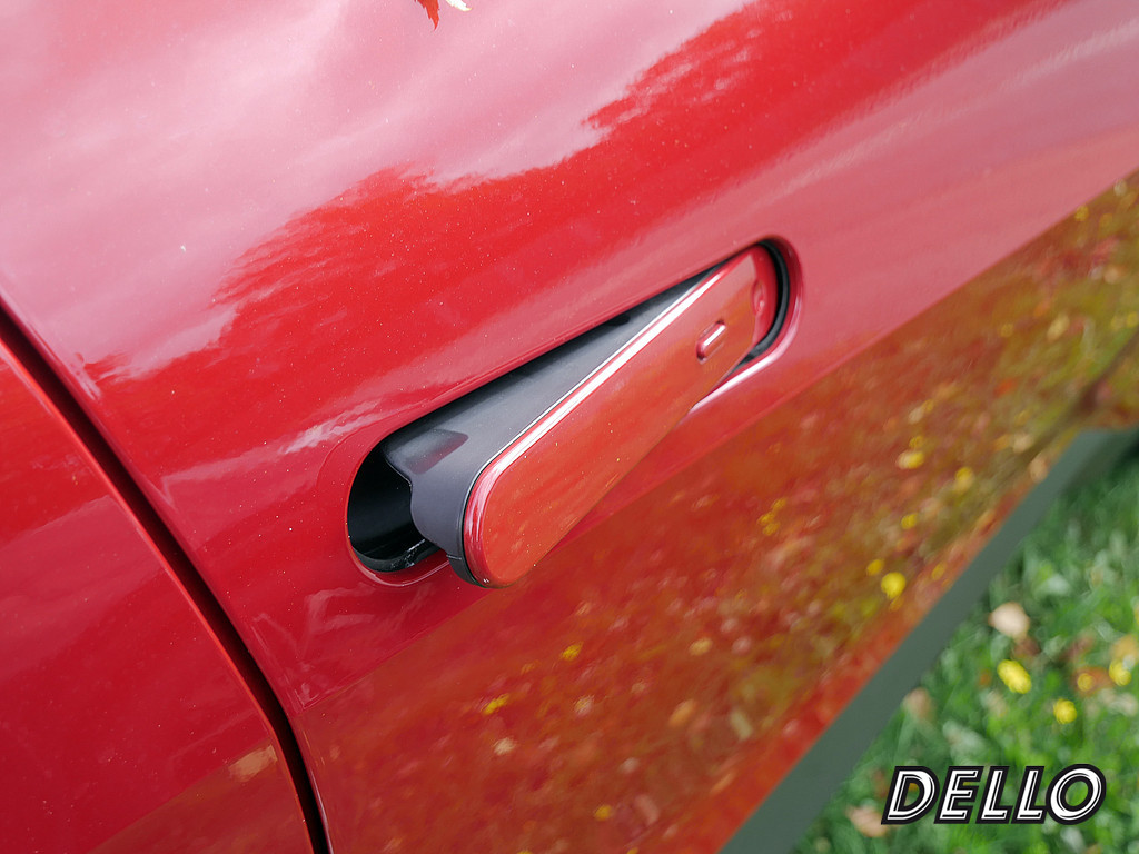 Fahrzeugansicht TOYOTA C-HR 2.0 Plug-In Hybrid FWD Team D - Bild 2