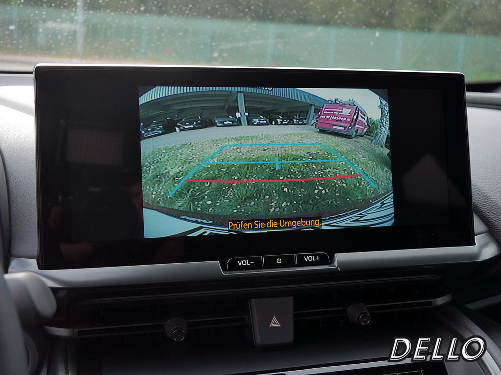 Fahrzeugansicht TOYOTA C-HR 2.0 Plug-In Hybrid FWD Team D - Bild 8