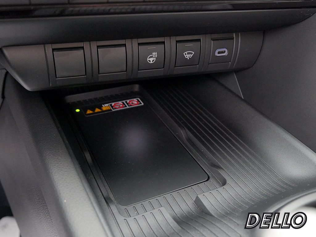 Fahrzeugansicht TOYOTA C-HR 2.0 Plug-In Hybrid FWD Team D - Bild 16