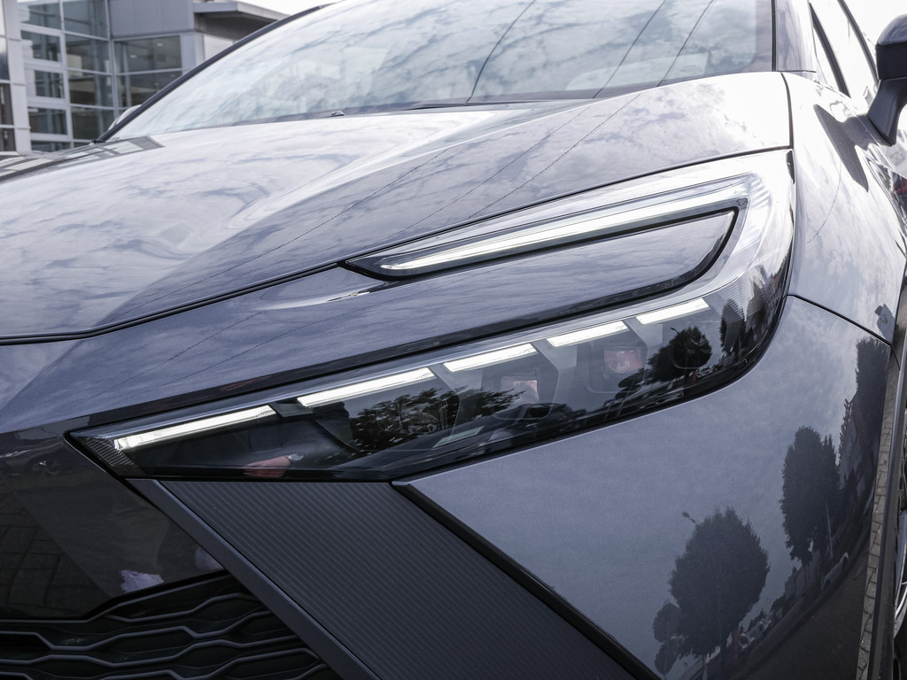 Fahrzeugansicht TOYOTA C-HR 1.8 Hybrid FWD Teamplayer - Bild 4