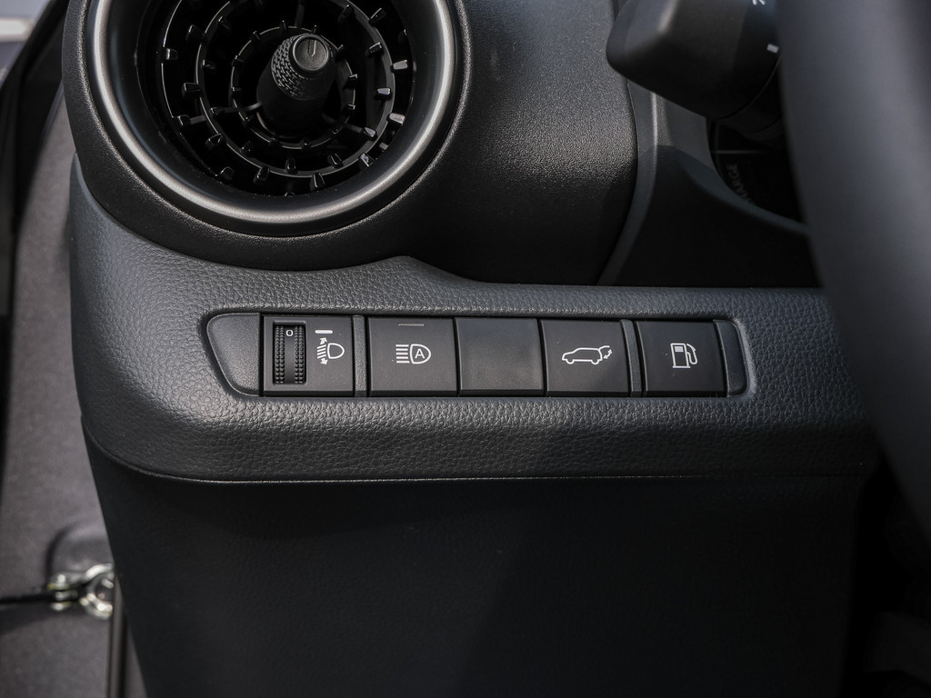 Fahrzeugansicht TOYOTA C-HR 1.8 Hybrid FWD Teamplayer - Bild 33