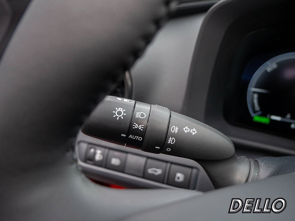 Fahrzeugansicht TOYOTA C-HR 1.8 Hybrid Teamplayer - Bild 30