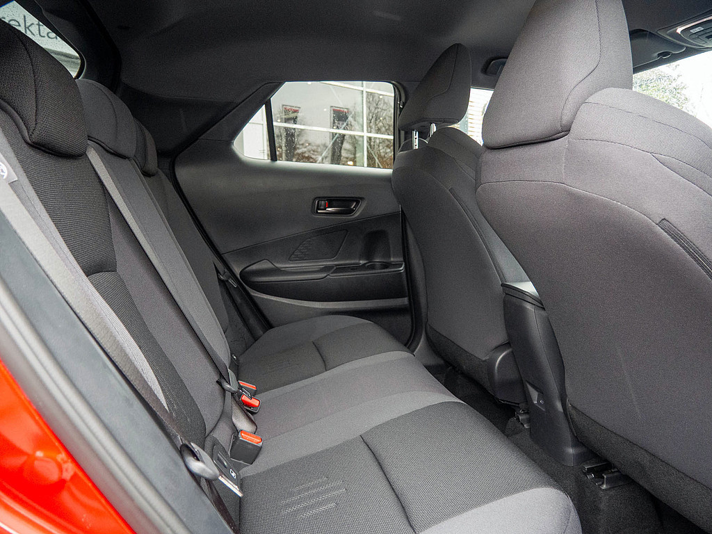 Fahrzeugansicht TOYOTA C-HR 1.8 Hybrid Teamplayer - Bild 3