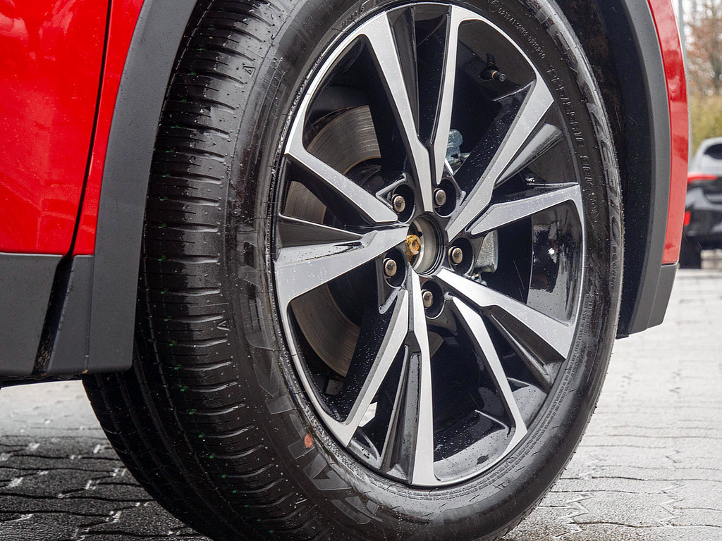 Fahrzeugansicht TOYOTA C-HR 1.8 Hybrid Teamplayer - Bild 9