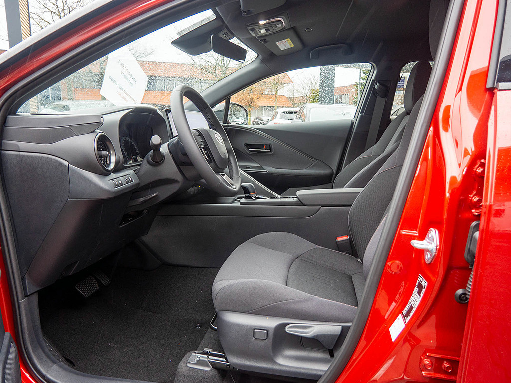 Fahrzeugansicht TOYOTA C-HR 1.8 Hybrid Teamplayer - Bild 13