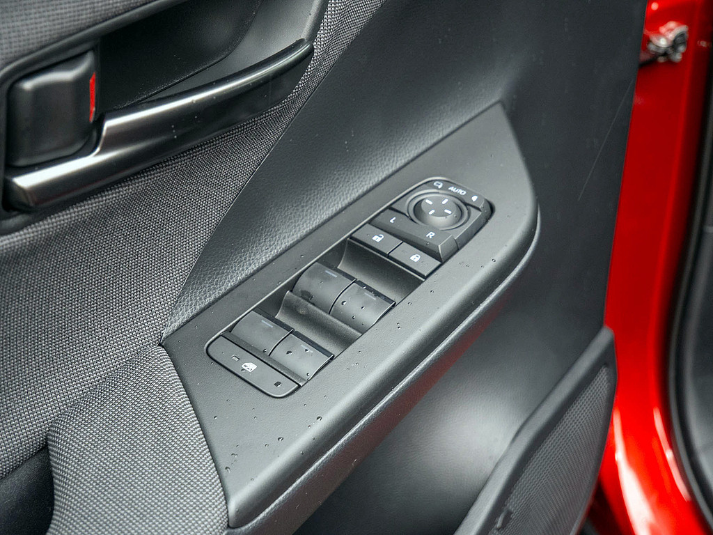 Fahrzeugansicht TOYOTA C-HR 1.8 Hybrid Teamplayer - Bild 14