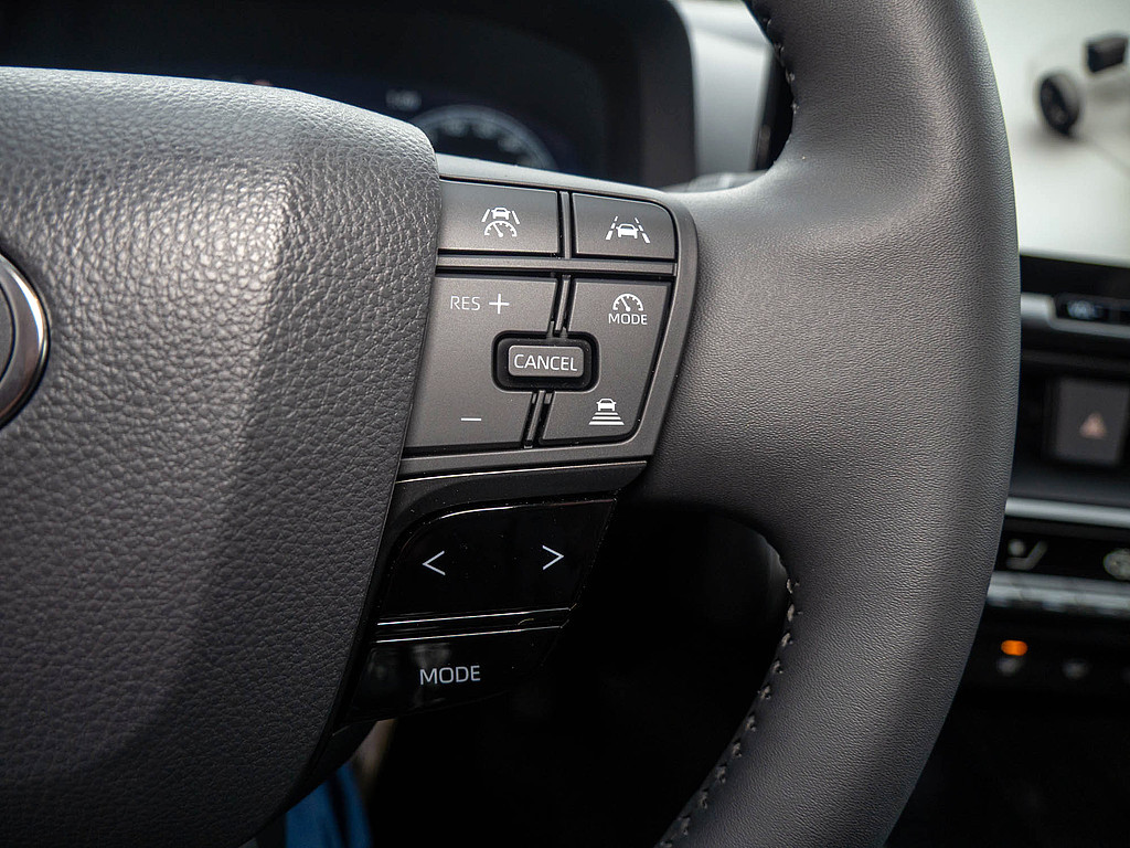 Fahrzeugansicht TOYOTA C-HR 1.8 Hybrid Teamplayer - Bild 29