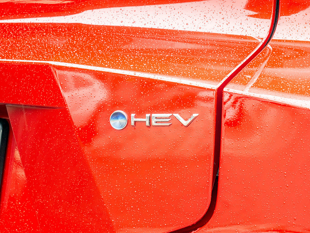 Fahrzeugansicht TOYOTA C-HR 1.8 Hybrid Teamplayer - Bild 39