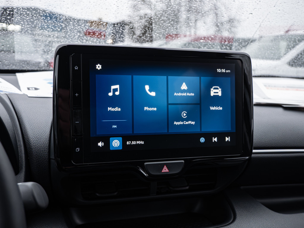 Fahrzeugansicht TOYOTA Yaris Hybrid 1.5 VVT-i Teamplayer - Bild 9