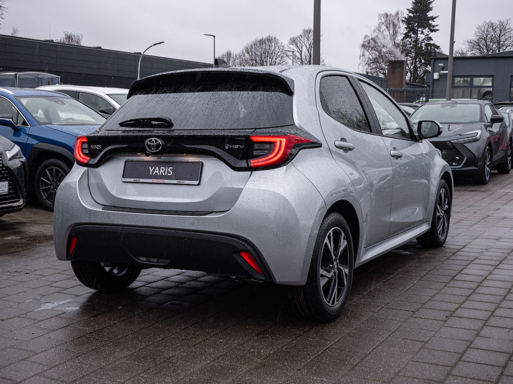 Fahrzeugansicht TOYOTA Yaris Hybrid 1.5 VVT-i Teamplayer - Bild 34