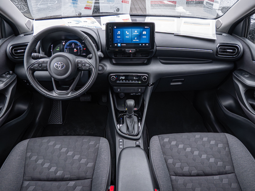 Fahrzeugansicht TOYOTA Yaris 1.5 Hybrid Teamplayer - Bild 5