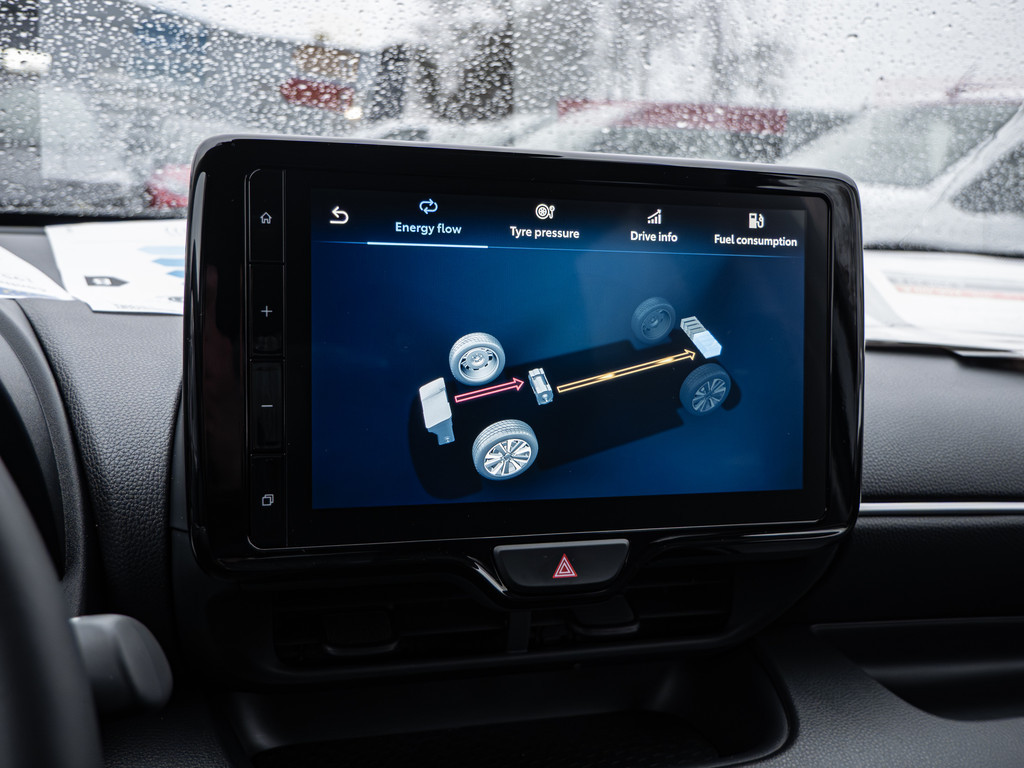 Fahrzeugansicht TOYOTA Yaris 1.5 Hybrid Teamplayer - Bild 11