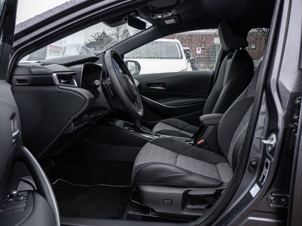 Fahrzeugansicht TOYOTA Corolla Touring Sports 2.0 Hybrid Teamplayer - Bild 2