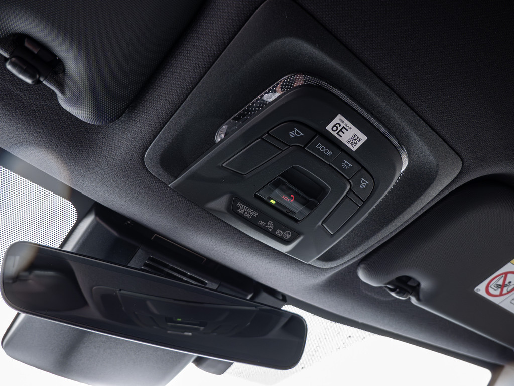 Fahrzeugansicht TOYOTA Corolla Touring Sports 2.0 Hybrid Teamplayer - Bild 21